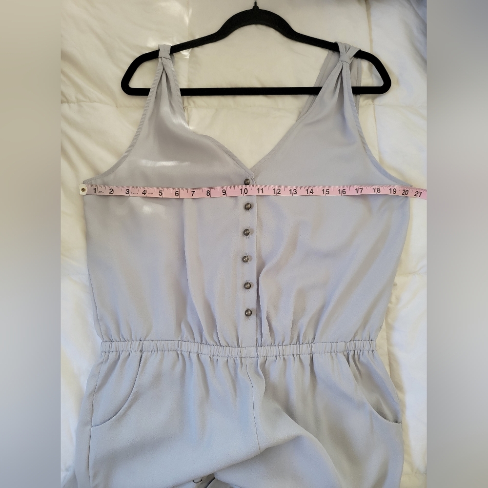 Urban Outfitters Kimchi Blue Grey Short Summer Romper Womens size Large - Picture 7 of 12